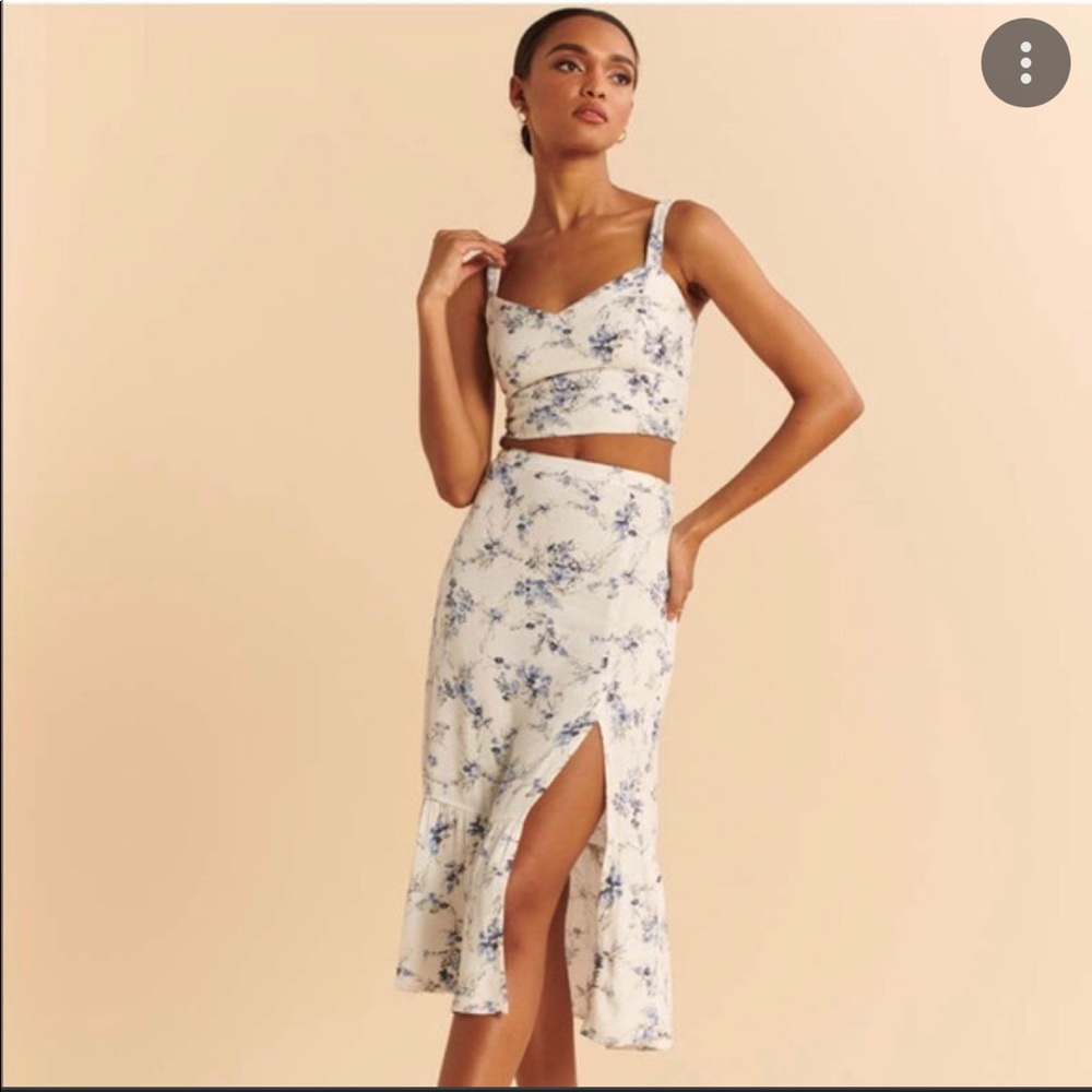 NWOT Keepsake Tie Strap Floral Cami, Size Small